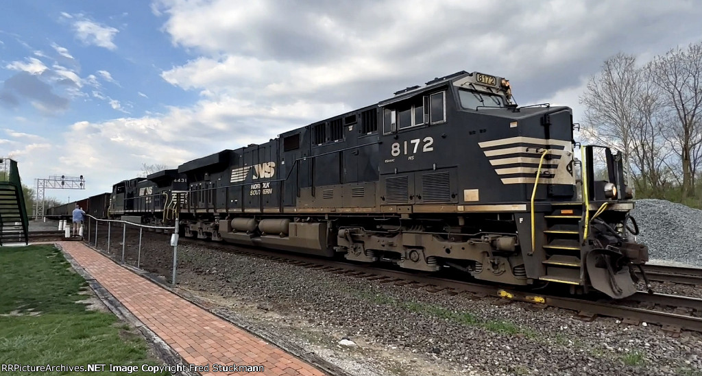 NS 8172